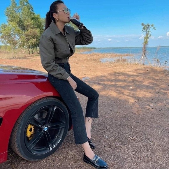 Zara Denim - ZARA CROPPED FLARE JEANS